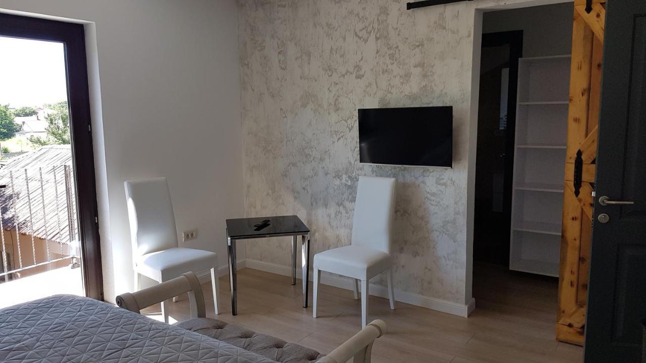 Casa Magnolia Hotel Douăzeci şi Trei August Buitenkant foto