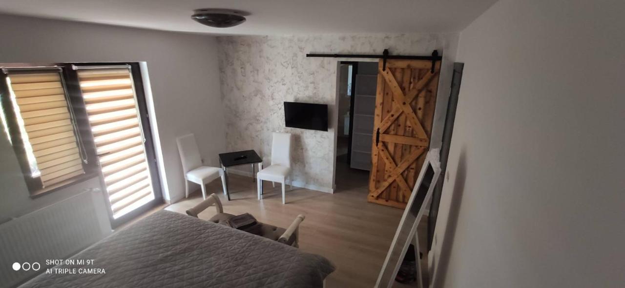 Casa Magnolia Hotel Douăzeci şi Trei August Buitenkant foto